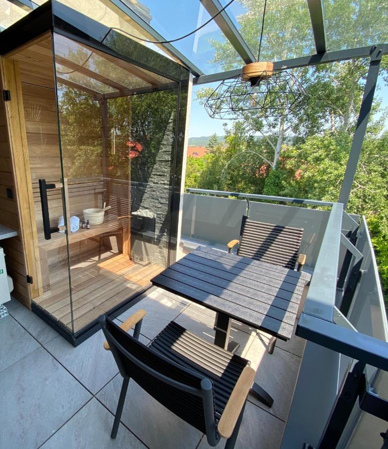 Relax Sauna Apartman Privat Finn Szaunaval เคสเท ภายนอก รูปภาพ